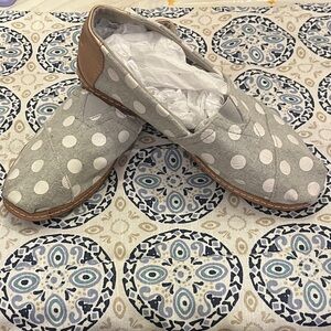 Gray and White Polka Dot Women's TOMS - Size 7